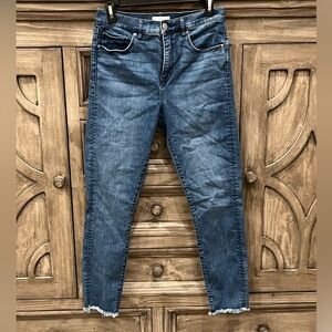 EUC Women’s LOFT High Rise Skinny Fringe Medium Wash Ankle Jeans (6/28)